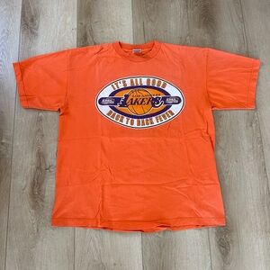Vintage 2001 Lakers Tee. Men's XL.